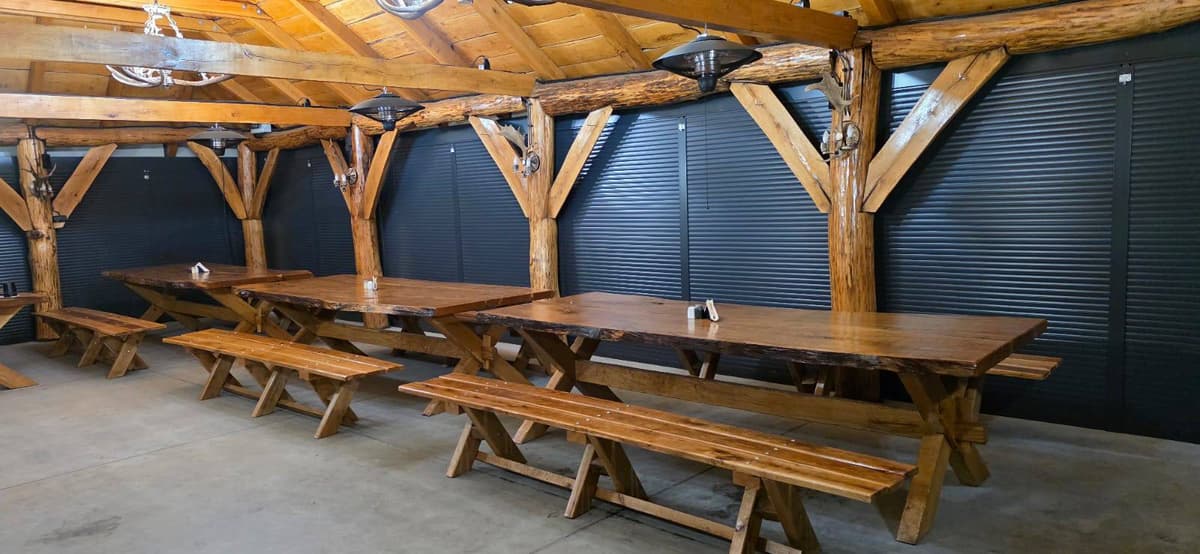 Chwila odpoczynku nad łowiskiem